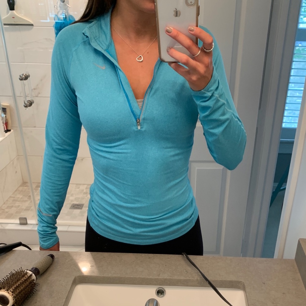 NIKE DRI-FIT QUARTER ZIP